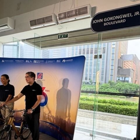 A Manila boulevard now carries John Gokongwei Jr.'s name