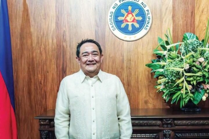 Marcos Moves SSS Chief Robert Joseph de Claro to Lead the DICT